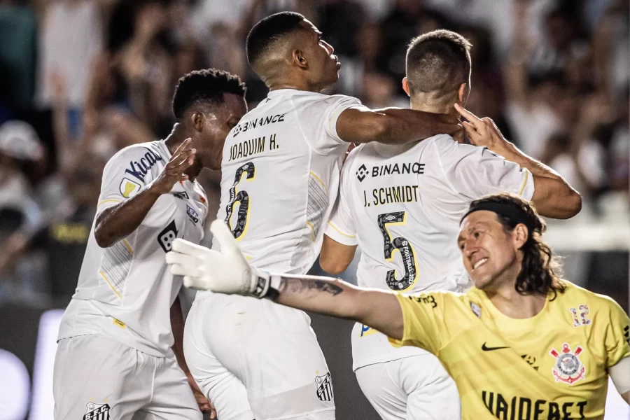 Com Neymar na Vila, Santos vence clássico pelo Paulista e afunda Corinthians na crise