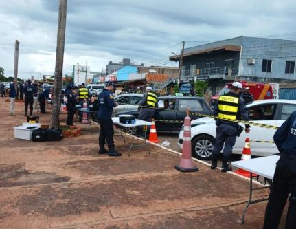 26 motoristas são autuados por beber e dirigir no domingo em Várzea Grande