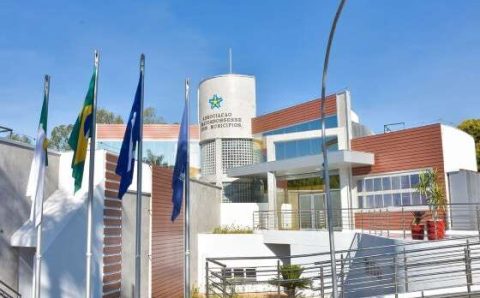 MT:  NOVA DIRETORIA:   Prefeitos de todas as regiões de Mato Grosso integram a nova diretoria da AMM