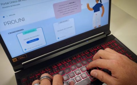 Prazo para comprovar dados do Prouni termina nesta terça-feira