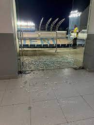 Presidente do Corinthians fala sobre episódio do vidro quebrado no camarote da Arena Barueri: “Fomos ameaçados”