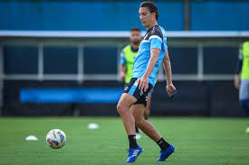 Com Kannemann e Geromel de volta, Grêmio divulga relacionados para confronto pelo Gaúcho