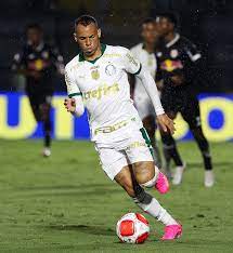 Atacante do Palmeiras, Breno Lopes desperta interesse do Vasco