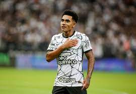 Vasco negocia chegada de Du Queiroz, ex-Corinthians