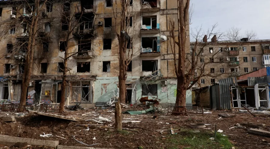 Tropas da Ucrânia anunciam retirada de cidade-chave após um dos mais pesados combates com a Rússia até agora