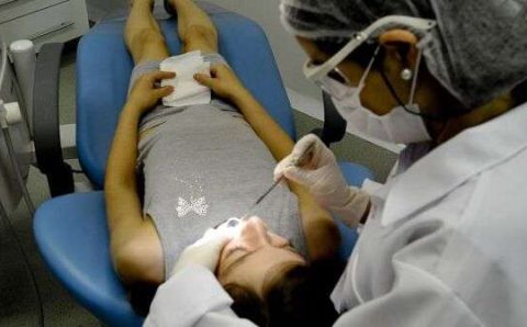 MT:  DESENVOLVIMENTO:   CEO Tijucal realiza mutirão para entregar 104 próteses dentárias para pacientes