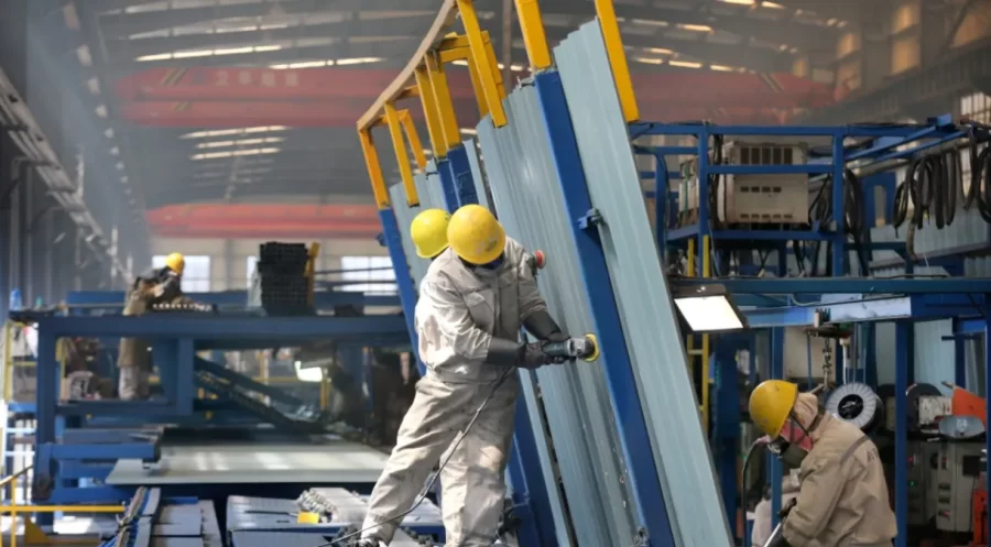 Análise: Excesso de produtos chineses baratos aumenta tensões comerciais