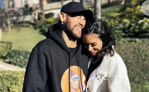 Bruna Biancardi surge em novo vídeo com Neymar e web reage: ‘Carinha de apaixonada’. Veja!