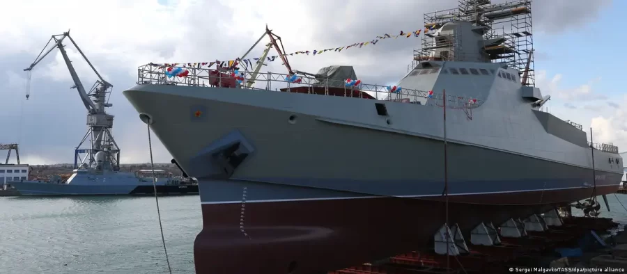 Ucrânia diz ter destruído navio militar russo no Mar Negro