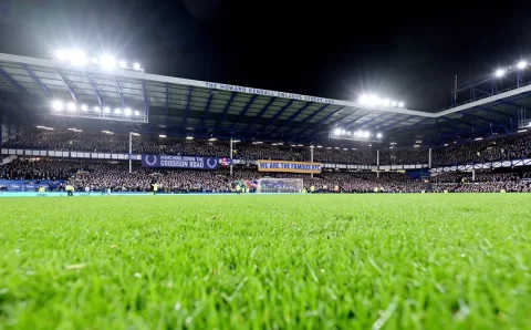 Grupo dono do Vasco está prestes a assumir o Everton, da Inglaterra