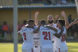 Vitória x Barcelona: prováveis escalações e onde assistir a semifinal do Baiano