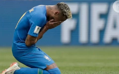 Neymar elogia Bruna Biancardi em aniversário de 30 anos da influenciadora e web detona jogador: ‘Quem vê, pensa que tem respeito’