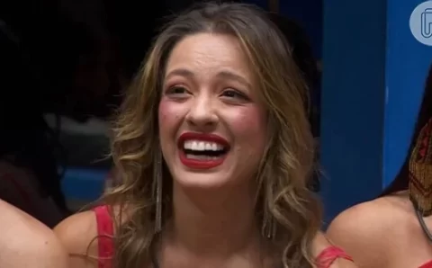Fernanda do ‘BBB 24’ faz publi em cima de vídeo viral de Beatriz calada e web elogia estratégia: ‘Paga pra humilhar Bia’