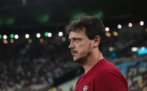 Diniz analisa gols sofridos pelo Fluminense: “Um monte de coisa errada que a gente fez”