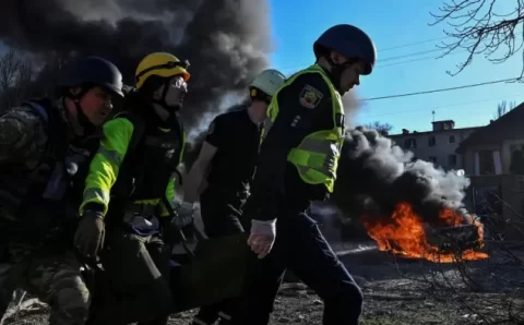 Câmara dos EUA aprova US$ 61 bilhões em ajuda à Ucrânia