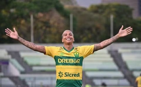 MT:  SUL-AMERICANA:   Deyverson faz dois, e Cuiabá vence o Metropolitanos em Caracas