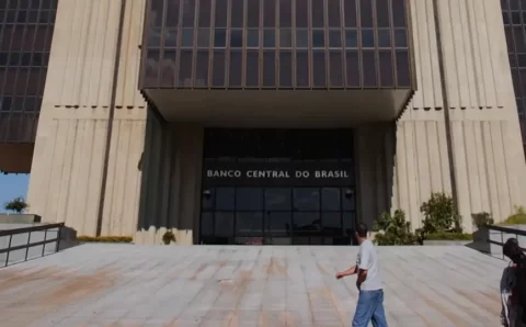 Boletim Focus apresenta alta para o PIB e taxa Selic