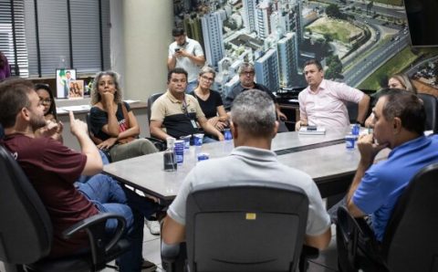 MT:  COMPROMISSO:   Prefeitura reafirma às categorias da Saúde que os pagamentos de adicional de insalubridade serão efetuados de forma imediata após a homologação de novo prazo