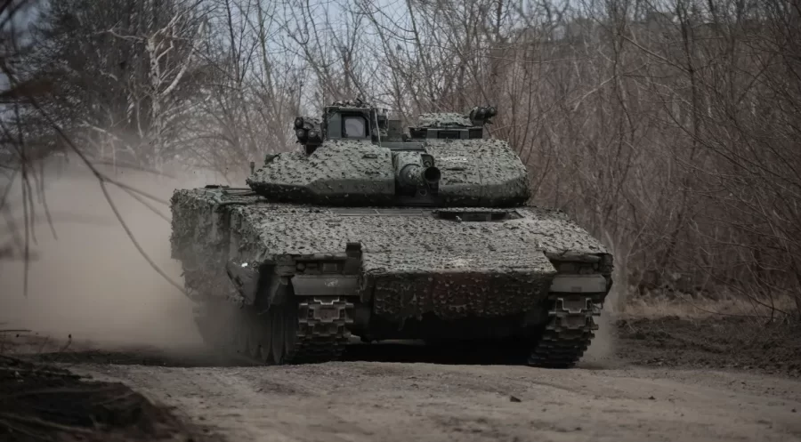 Tropas russas avançam no leste da Ucrânia em vários pontos, diz ministério