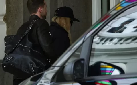 Madonna chega ao Rio para show de sábado na praia