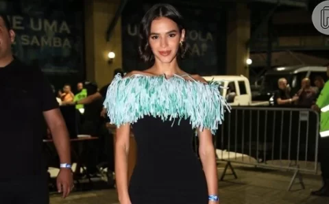 Vestido de Bruna Marquezine em noite de pré-Carnaval com João Guilherme custa 4x mais do que um camarote caro na Sapucaí
