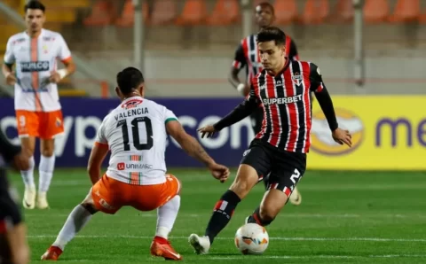 São Paulo vence Cobresal de virada e confirma classificação às oitavas da Libertadores