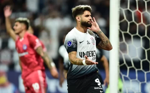 Yuri Alberto brilha, Corinthians goleia Argentinos Jrs. e decide ida às oitavas da Sul-Americana em casa