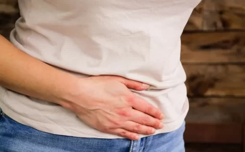 Demência é ligada à menopausa prematura para as mulheres, diz estudo