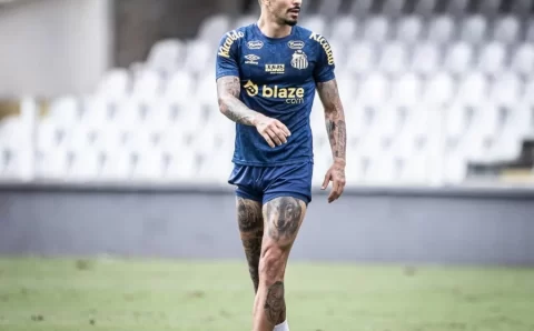 Com retorno de Alison, Santos goleia Juventus da Mooca em jogo-treino na Vila Belmiro