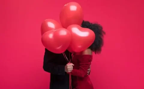 ‘Valentine’s Day’: por que o Brasil é ‘do contra’ e comemora Dia dos Namorados em junho?