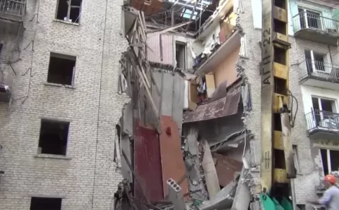 Ataque da Ucrânia em cidade controlada pela Rússia deixa 50 feridos, diz autoridade