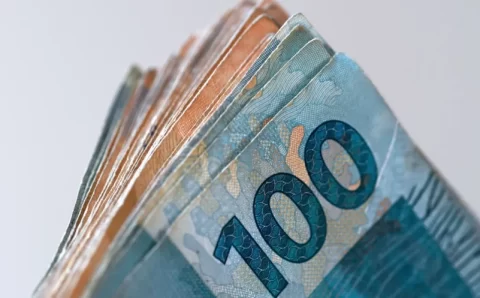 Economia cresce 0,8% no 1º tri de 2024 puxada por consumo das famílias, serviços e agropecuária