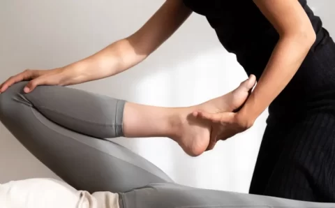 Alongamento nem sempre é solução para dor e tensão muscular; entenda