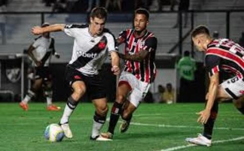 CAMPEONATO BRASILEIRO:   São Paulo sofre apagão, é goleado pelo Vasco e ouve ‘olé’ em São Januário