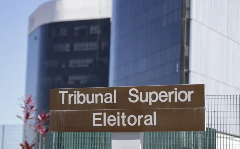 TSE cancela envio de servidores para acompanhar eleição na Venezuela