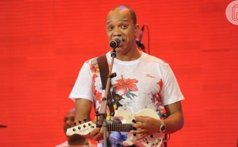 Após acusar Anderson Leonardo do Molejo de abuso, MC May alega união estável com cantor e vai à Justiça por parte da herança