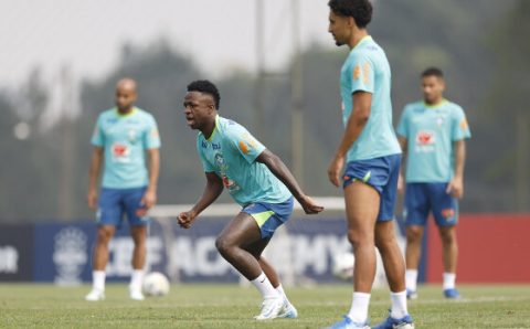 SELEÇÃO BRASILEIRA:  Brasil enfrenta Paraguai em Assunção para provar que pode vencer e convencer nas Eliminatórias