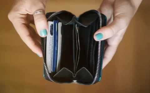 Queda do poder de compra é a maior preocupação dos brasileiros, diz pesquisa