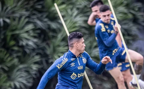 Escalação: Escobar participa de penúltimo treino e reforça Santos contra o Brusque