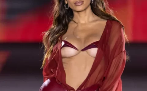 ‘Me senti suja, miserável e culpada’: Anitta relembra abuso sexual vivido na adolescência