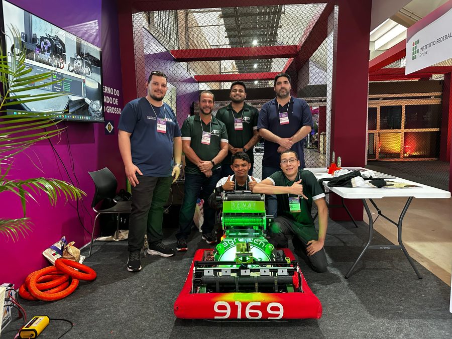 MT:  ROBÓTICA:  Projeto de escola estadual de Várzea Grande é destaque em evento de tecnologia em Brasília