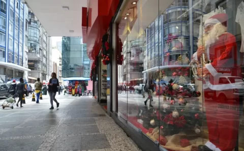 Natal deste ano deve movimentar R$ 69,75 bilhões no varejo, diz CNC