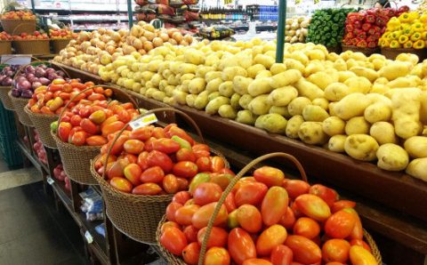 MT:  SEGUE ACIMA DE R$ 800:   Dezembro inicia com recuo no custo da cesta básica em Cuiabá