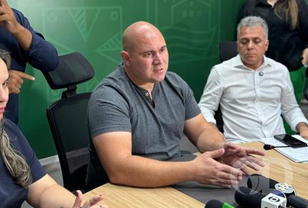 MT: FAMÍLIAS EM ÁREAS DE RISCO:   Abilio buscará parceria com a União para construir casas populares