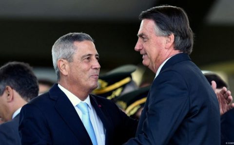 Moraes não autoriza Bolsonaro a viajar para posse de Trump