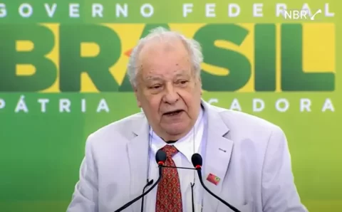 Morre o físico Rogério Cerqueira Leite aos 93 anos