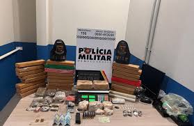 Rotam prende cinco membros de facção com cerca de 30 quilos de drogas em Lucas do Rio Verde