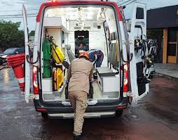 Corpo de Bombeiros socorre vítimas de acidente na BR-070