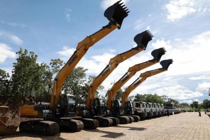 Governo de MT investiu R$ 375,6 milhões em máquinas, caminhões e equipamentos