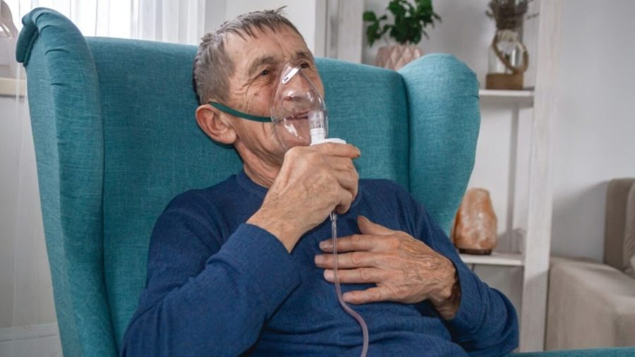 Por que infecções respiratórias são mais graves em idosos?